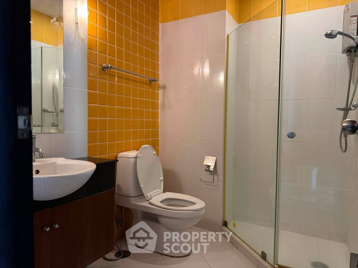 picture 200m To BTS Asoke, 17th-Floor 2-BR Citi Smart Sukhumvit 18 (ID 3066869) - 13/16