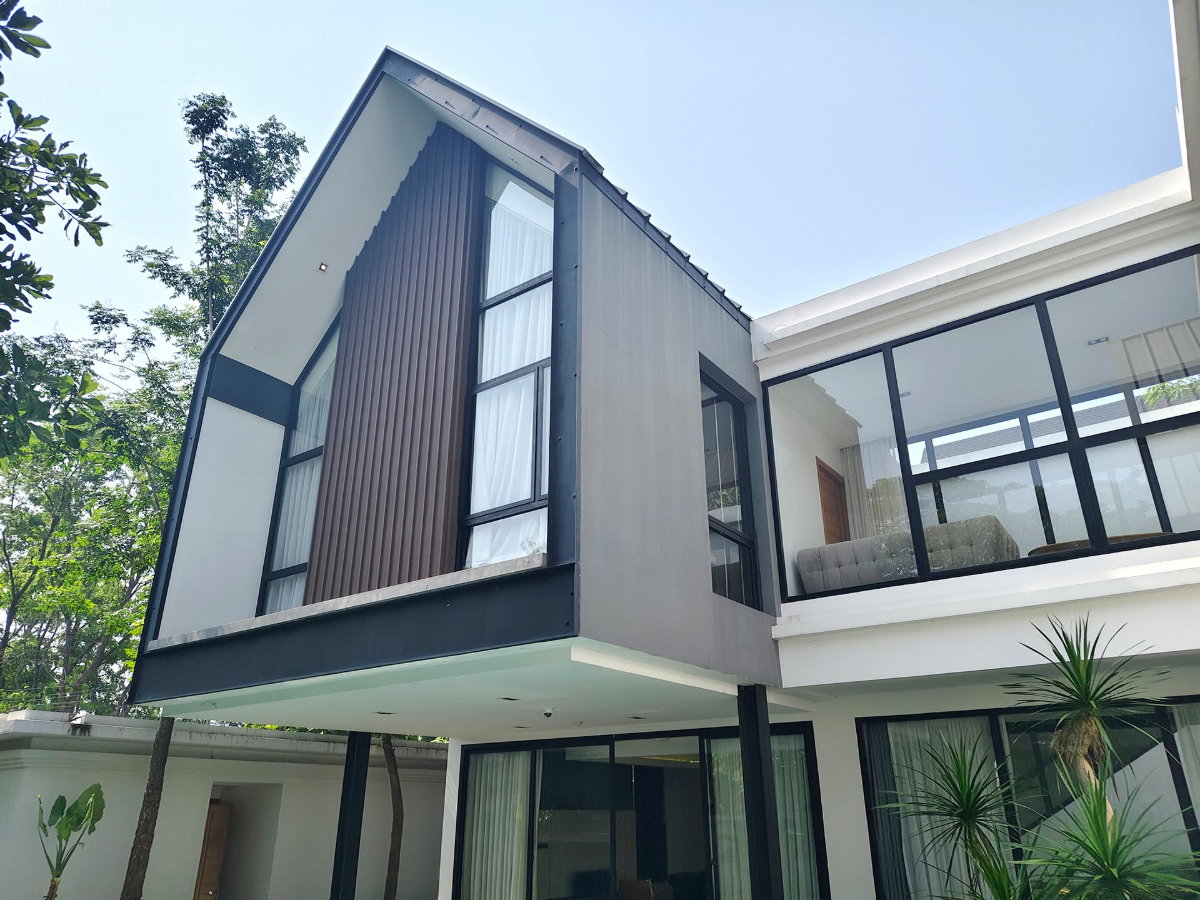 picture POOL VILLA, BAAN WANG TARN 2, Elegant 2-Storey Modern Contemporary Pool Villa. - 3/56