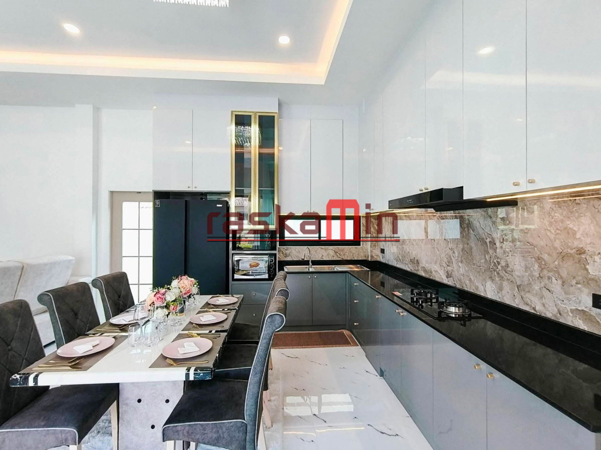 รูป หมู่บ้านพัทยากรีนวิลล์ – บ้านพูลวิลล่า 4 ห้องนอน ขาย 9.9 ล้านบาท - รูปที่ 2/15