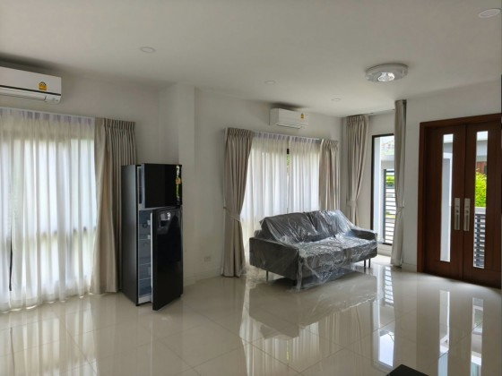 รูป ให้เช่าบ้านเดี่ยว 3 ชั้น โครงการหรู หมู่บ้าน เดอะซิตี้ เอกมัย ลาดพร้าว /ทำเล เลียบด่วน รามอินทรา / ใกล้ แม็คโคร บดินทรเดชา / อยู่อาศัย - รูปที่ 3/11