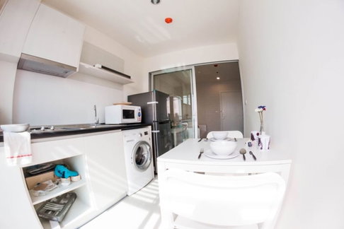 🏙️✨ FOR RENT: Aspire Sukhumvit 48 — HIGH-FLOOR MODERN LIVING NEAR BTS PHRA KHANONG! 💰 Rental Price: 14,000 THB/month