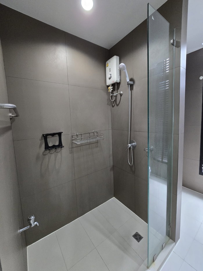 รูป อัพ เอกมัยห้องใหญ่ 53 ตร.ม. วิวเมืองและทองหล่อ  - รูปที่ 4/5