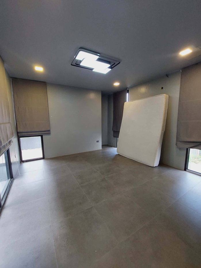 รูป ขายบ้านเดี่ยวสองชั้นสไตล์โมเดิร์นพื้นที่กว้าง - รูปที่ 22/24