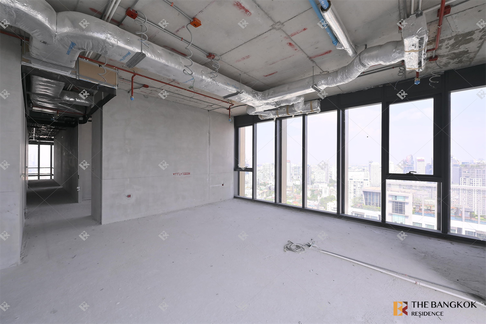The Estelle Phrom Phong near BTS Phrom Phong Luxury Unit, Ready for You Without the Wait
