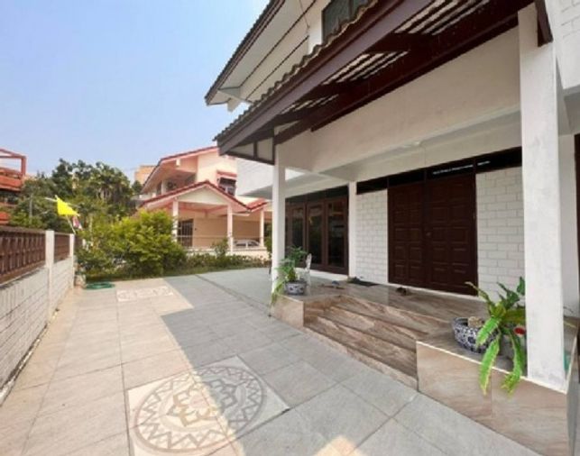 ให้เช่าโฮมออฟฟิศ 5 ห้องนอน 400 ตร.ม. 105 ตร.ว. เขตบางเขน