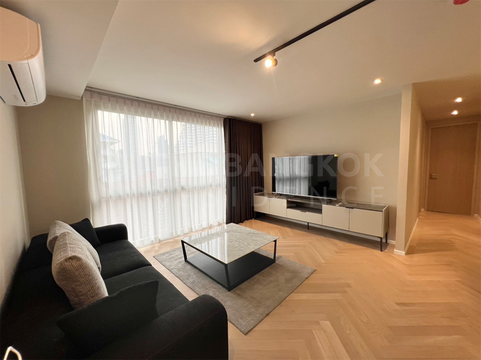 S47 Sukhumvit Room available, great price