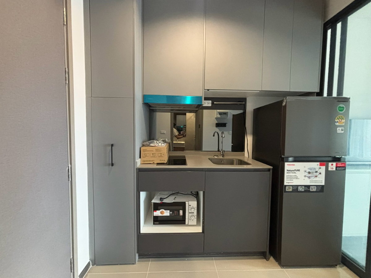 รูป For Rent: Ideo Sukhumvit-Rama 4 Fully Furnished unit with nice view near BTS Phrakhanong - รูปที่ 12/14