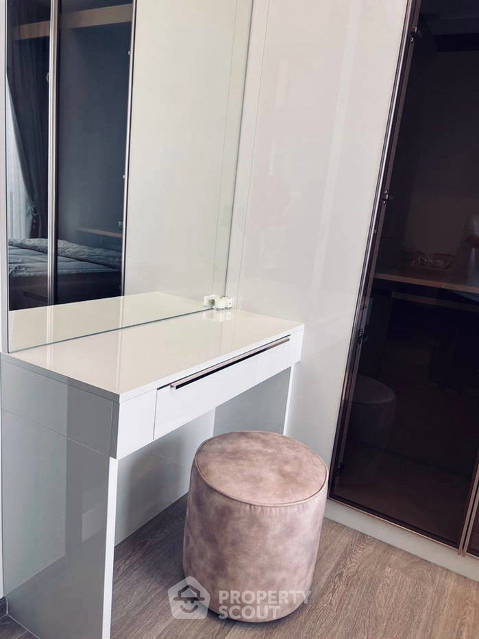 picture High-Floor 1-BR At Rhythm Charoenkrung Pavilion Near BTS Saphan Taksin (ID 2284424) - 9/11