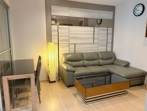 Available for rent! Rhythm Huaikhwang. 0 Meter from the staion. A Cozy 1 Bedroom with 36sqm. Ready to move in.