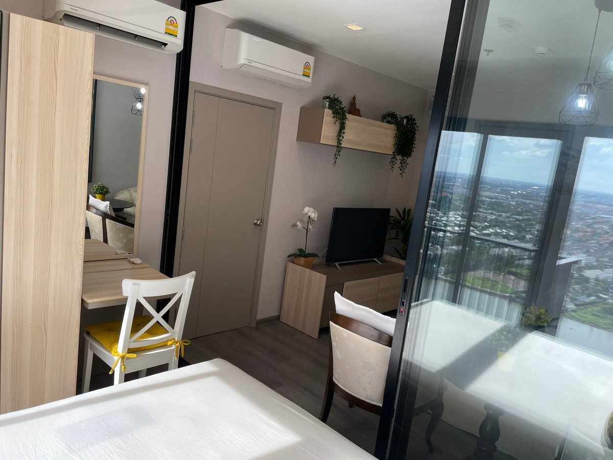 รูป S1535 คอนโด The Politan Rive (เดอะ โพลิแทน รีฟ) ห้องสวย เฟอร์ครบ ราคาพิเศษ - รูปที่ 8/12