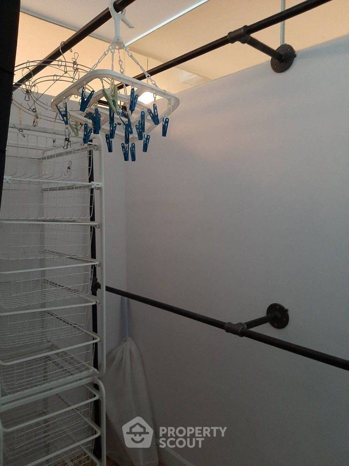 picture 40th-Floor 2-BR Nusa State Tower Condominium Near BTS Saphan Taksin (ID 1258717) - 13/17
