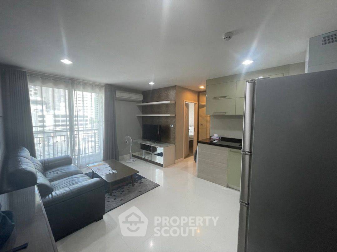 picture 1-BR Condo At The Crest Sukhumvit 24 Near BTS Phrom Phong (ID 1300076) - 2/6