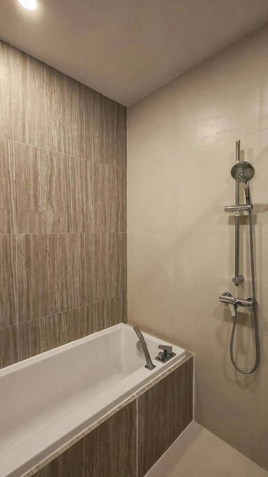 picture Hampton Sriracha condo for rent. Fully furnished and move in Ready - 5/10