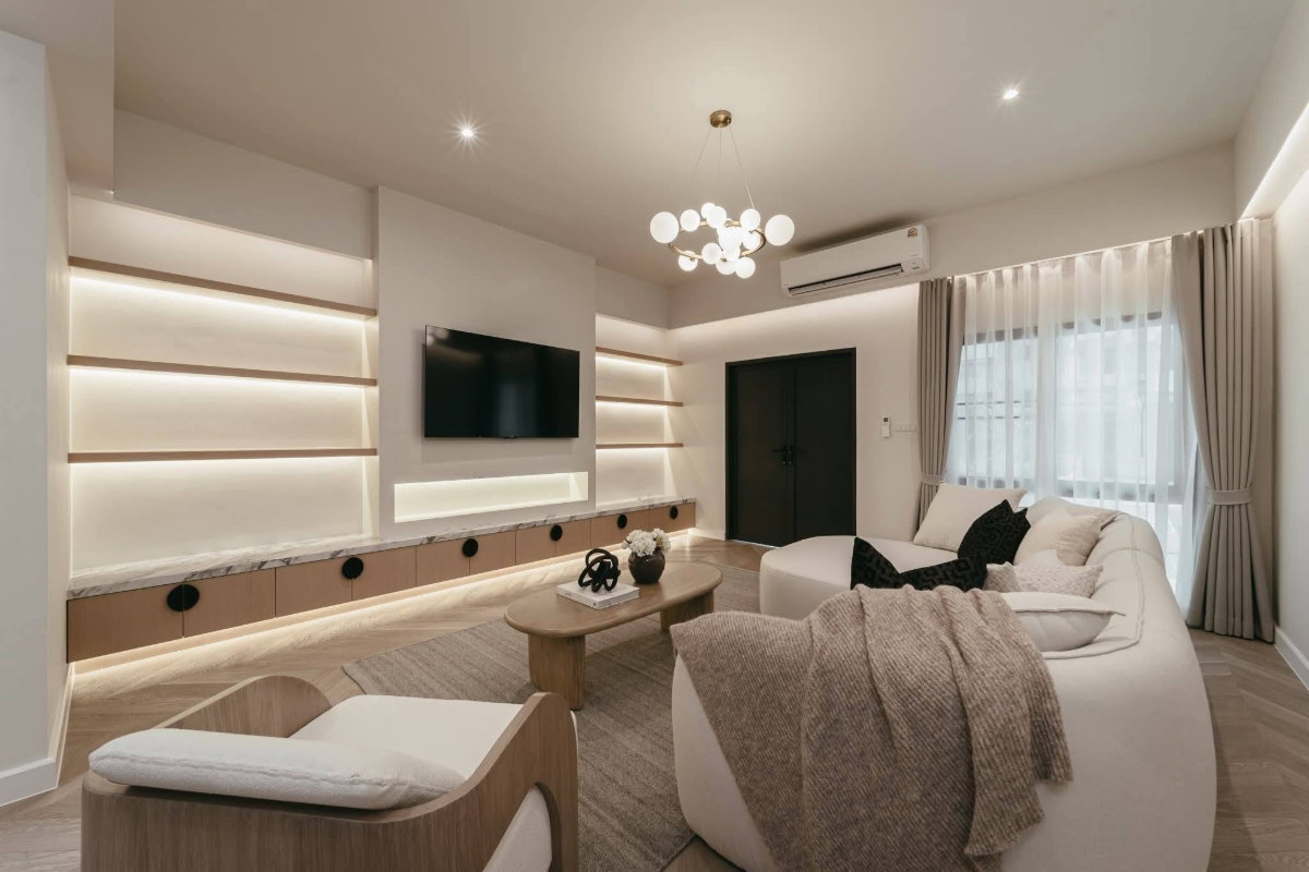 รูป ทาวน์เฮ้าส์ให้เช่า ✨ Regent 71 Place ✨ 5 ห้องนอน 6 ห้องน้ำ เฟอร์นิเจอร์ และ เครื่องใช้ไฟฟ้าครบ - รูปที่ 5/18