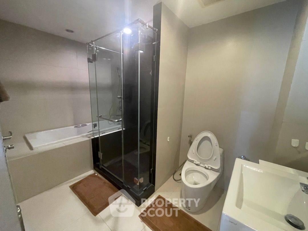 picture 1-BR Condo At The Crest Sukhumvit 24 Near BTS Phrom Phong (ID 1300076) - 6/6