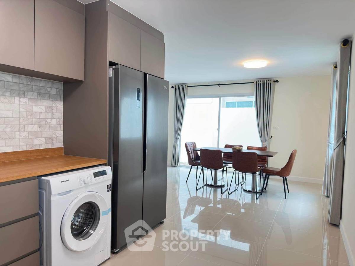 รูป คอนโด 3 ห้องนอน ขนาด 150 ตร.ม. Wyndham Jomtien Pattaya (ID 3155877) - รูปที่ 7/17