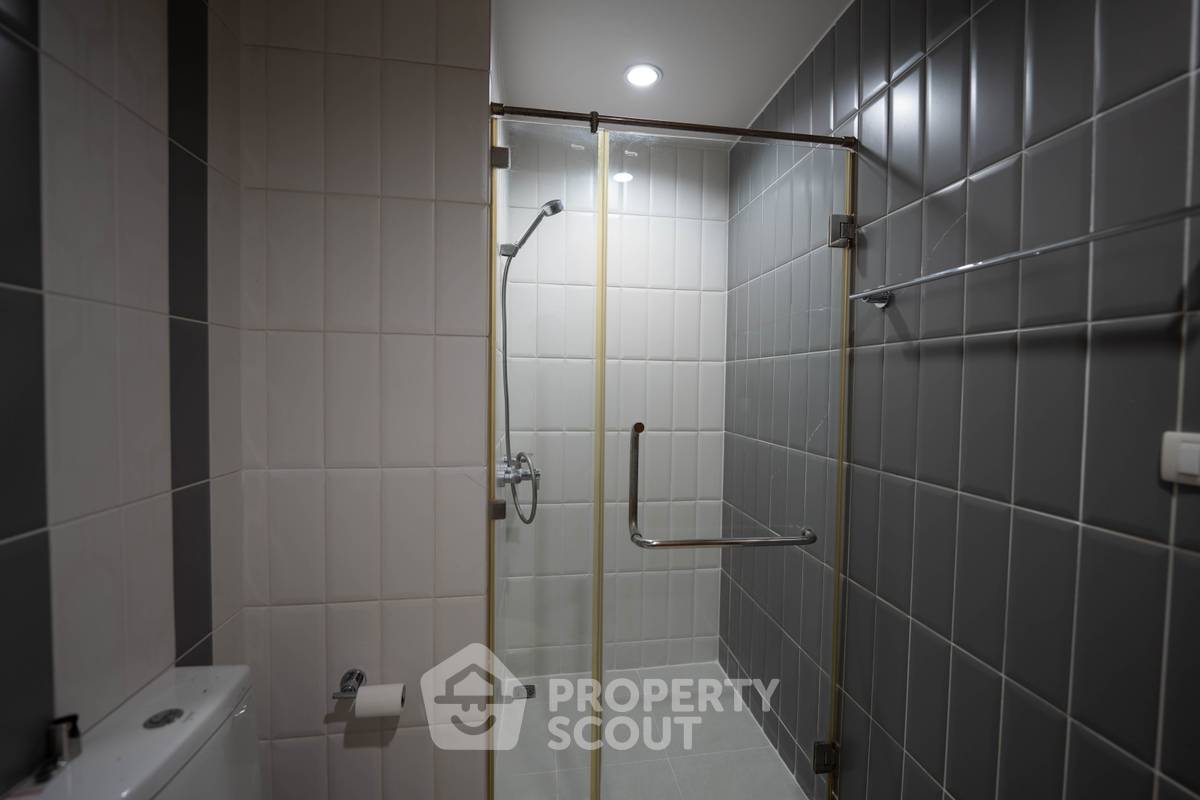 picture 16th-Floor 1-BR At Circle Condominium Near MRT Phetchaburi (ID 3155941) - 6/25
