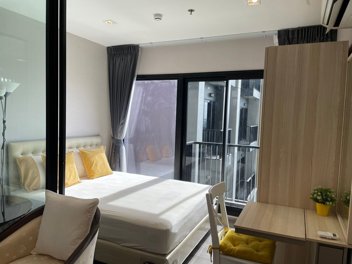 รูป S1535 คอนโด The Politan Rive (เดอะ โพลิแทน รีฟ) ห้องสวย เฟอร์ครบ ราคาพิเศษ - รูปที่ 4/12