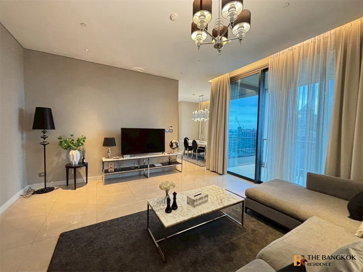 picture Sindhorn Residence - 8/10