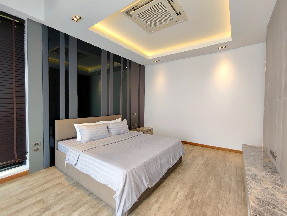 picture POOL VILLA, BAAN WANG TARN 2, Elegant 2-Storey Modern Contemporary Pool Villa. - 25/56