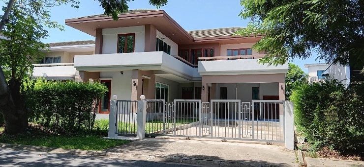 รูป บ้านเดี่ยวในหมู่บ้านหรู2ชั้น5นอน5น้ำ1โถง1ครัวฟรั่ง1ห้องครัวไทย2จอด - รูปที่ 3/31