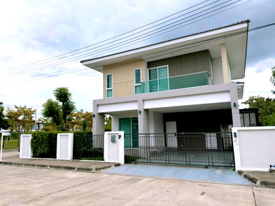 Houses for rent Doi Saket Chiang Mai  : Believe Village, San Kamphaeng Ring Road, Corner House Next to the Park, Peaceful Surroundings, Ready to Move In