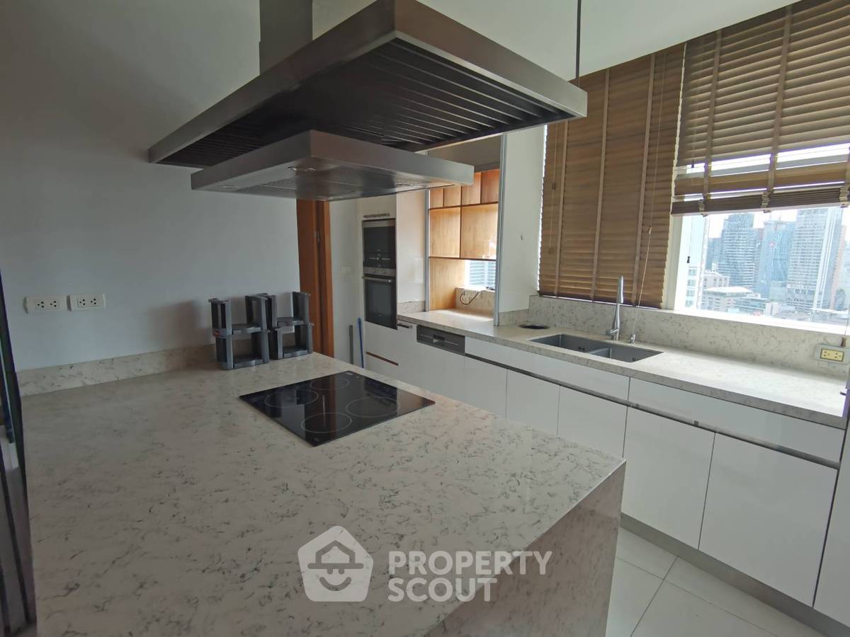 picture 21st-Floor 3-BR Millennium Residence @ Sukhumvit, BTS Asoke (ID 511540) - 7/16