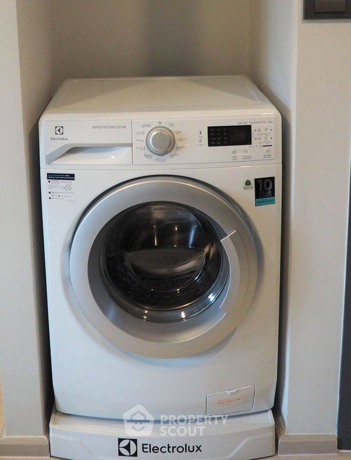 picture Great Value 1-BR At Venio Sukhumvit 10 Near BTS Asoke (ID 422954) - 8/10