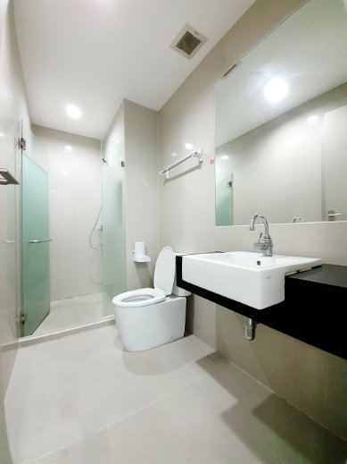 รูป 🔥ให้เช่าถูก🔥 ห้องสภาพใหม่มาก แอร์ใหม่ เตียง King size มีเครื่องซักผ้า ที่ Ideo Blucove Sukhumvit - รูปที่ 7/16