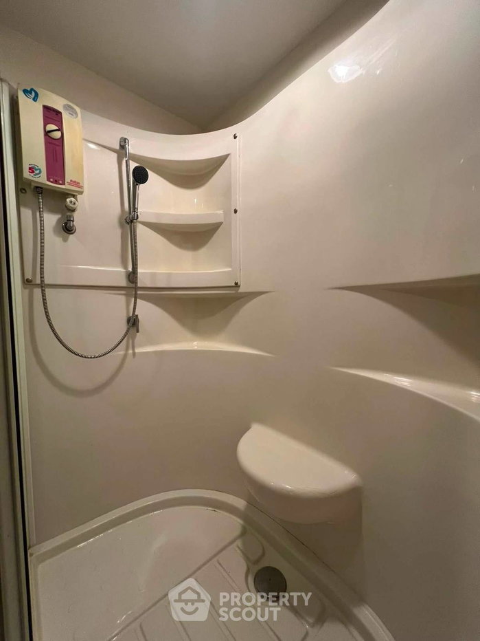 picture 19th-Floor 1-BR Q House Sathon 100m To BTS Krung Thon Buri (ID 3156613) - 9/10