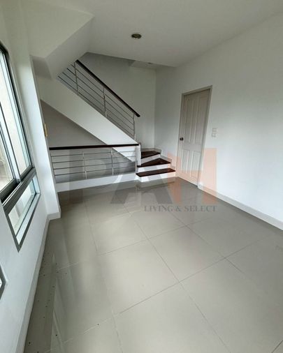 3-bed townhouse for rent, 210 sqm, 30 sq wah, Baan Klang Muang Urbanion Rama9 - Wongwaen