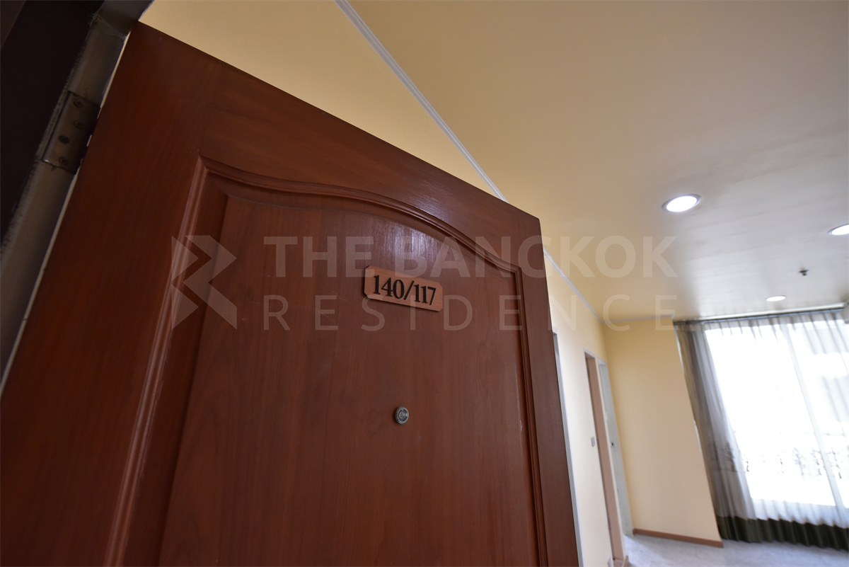 picture Sathorn House Unit Priced Below Market near BTS Surasak - 7/10