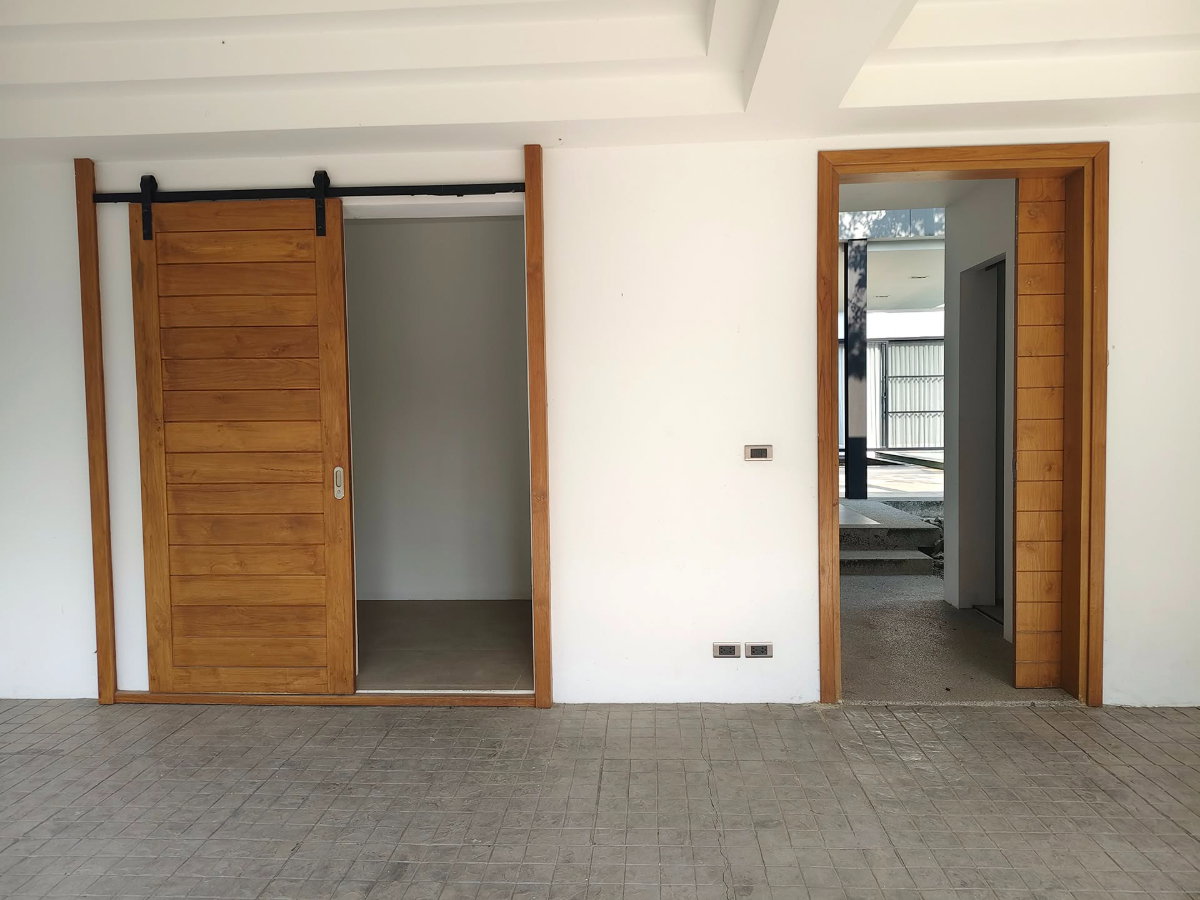 picture POOL VILLA, BAAN WANG TARN 2, Elegant 2-Storey Modern Contemporary Pool Villa. - 49/56