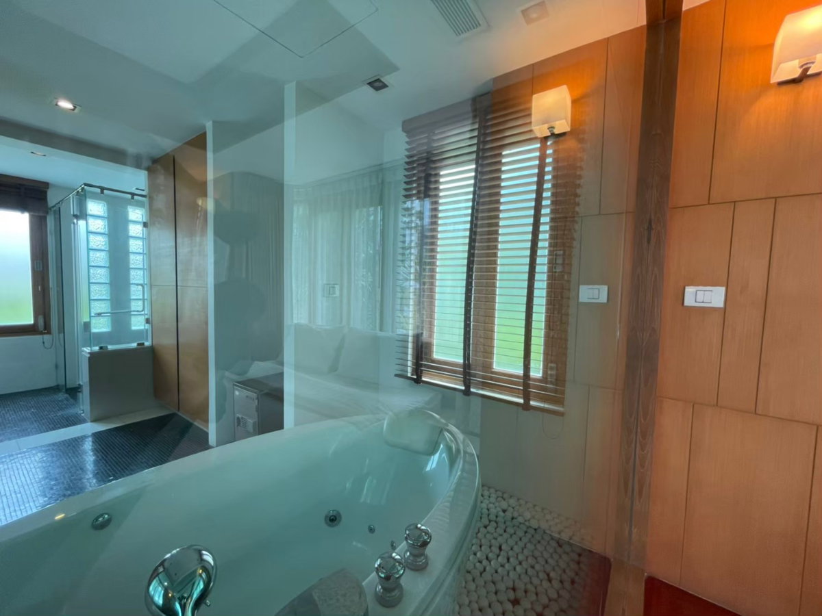 picture Luxury Beachfront House North Pattaya / 5 Bedrooms (FOR RENT) KP020 - 9/22