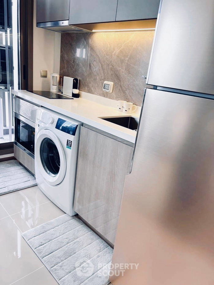picture High-Floor 1-BR At Rhythm Charoenkrung Pavilion Near BTS Saphan Taksin (ID 2284424) - 7/11