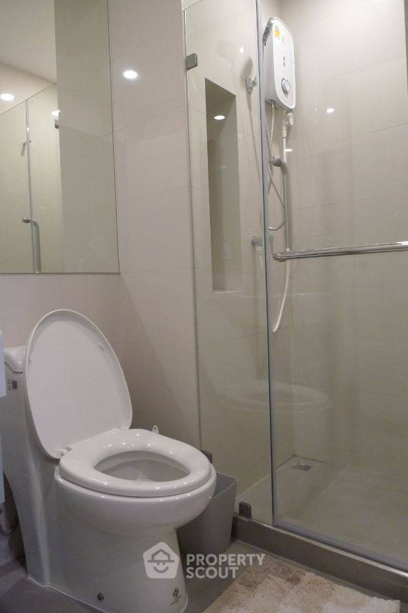 picture Great Value 1-BR Knightsbridge Prime Sathorn Near BTS Saint Louis (ID 393013) - 4/10