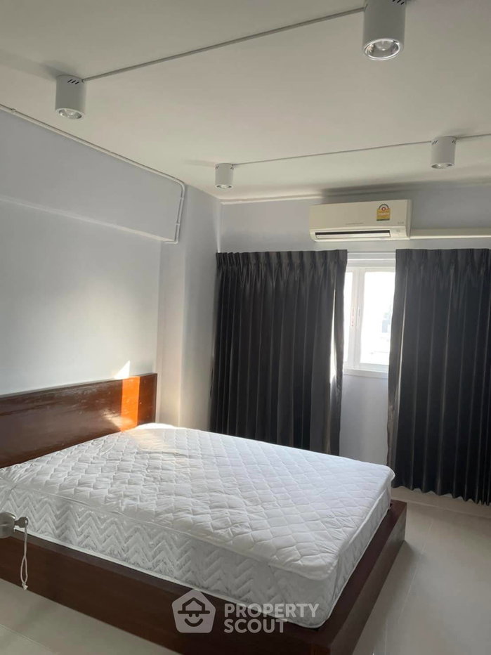 picture 2-BR Thonglor Tower Condominium In BTS Thong Lor Area (ID 720842) - 6/8