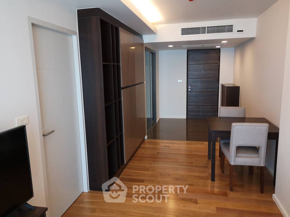 รูป ราคาดี ห้องนอน 1 ห้อง ที่ Focus Ploenchit ใกล้ BTS นานา (ID 386865) - รูปที่ 3/10