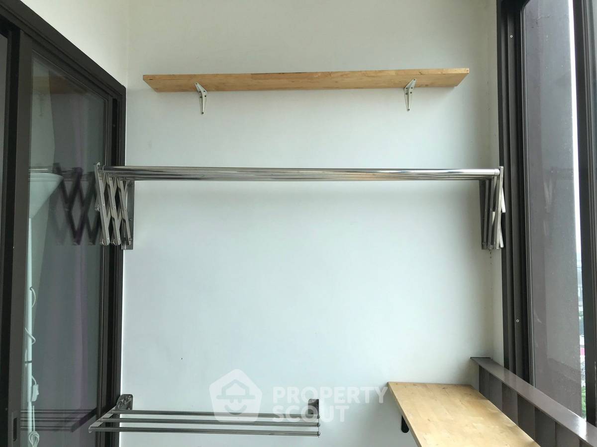 picture 24th-Floor 1-BR Condo At Ideo Ladprao 5 Near MRT Lat Phrao (ID 972284) - 3/13