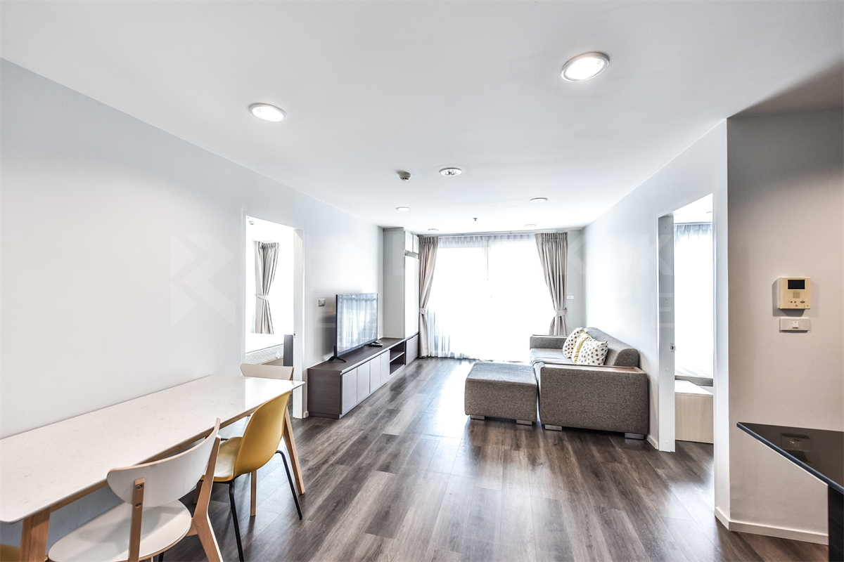 picture Serene Place near BTS Phrom Phong Comfortable and Ready to Move-in - 4/10