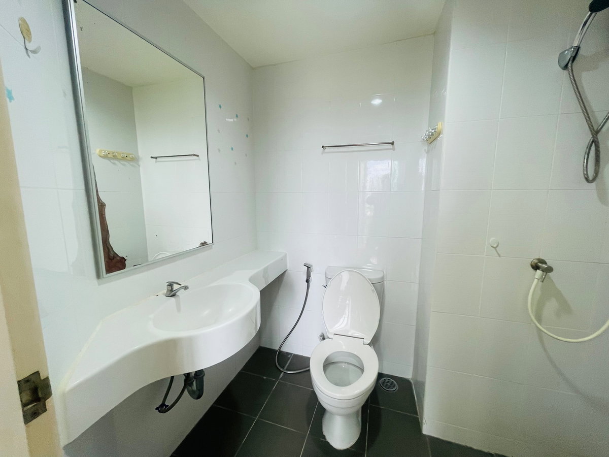picture Lumpini Seaview Jomtien condo for yearly rent  - 14/16