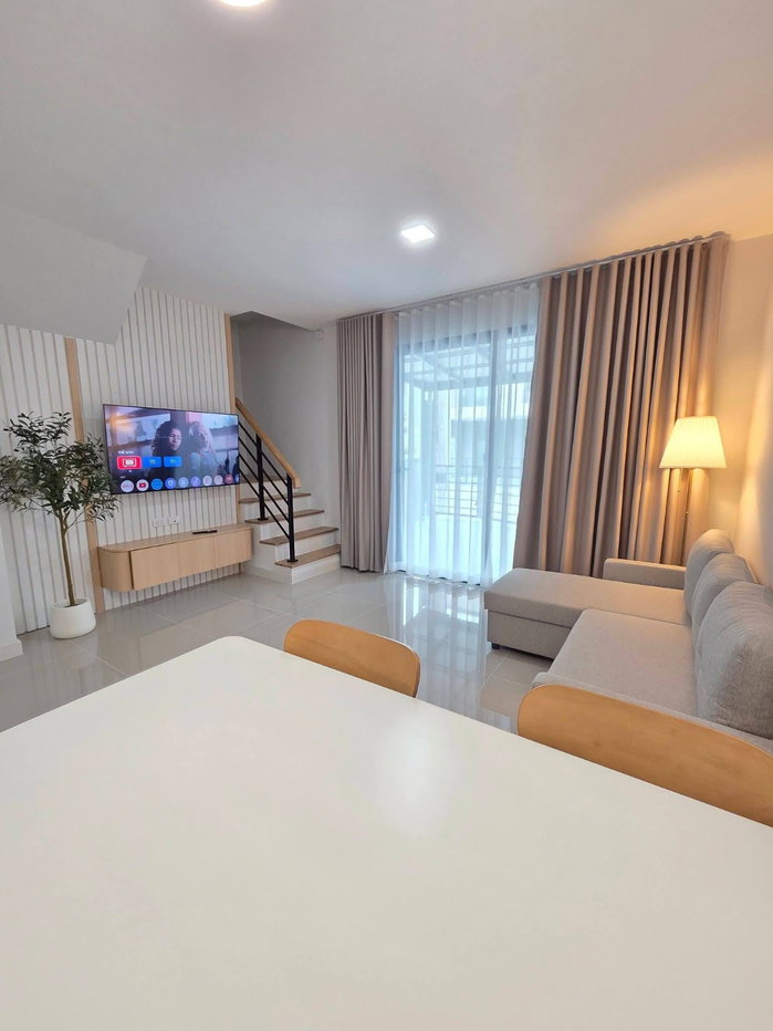 รูป ให้เช่า ทาวน์โฮม Pleno Sukhumvit–Bangna 3 บ้านใหม่ พร้อมอยู่ ใกล้ Mega Bangna เพียง 5 นาที รับชาวต่างชาติ - รูปที่ 3/11