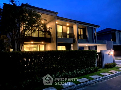 เช่าบ้านเดี่ยว กรุงเทพมหานคร : บ้าน 4 ห้องนอน 273 ตร.ม. ให้เช่า Setthasiri-Krungthep Kreetha 2 (ID 1111718)