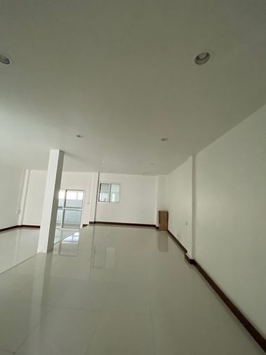 3-bed home office for rent, 280 sqm, 27 sq wah, Phra Khanong