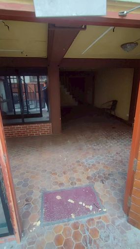 3-bed townhouse for rent, 240 sqm, 20 sq wah, Bang Rak