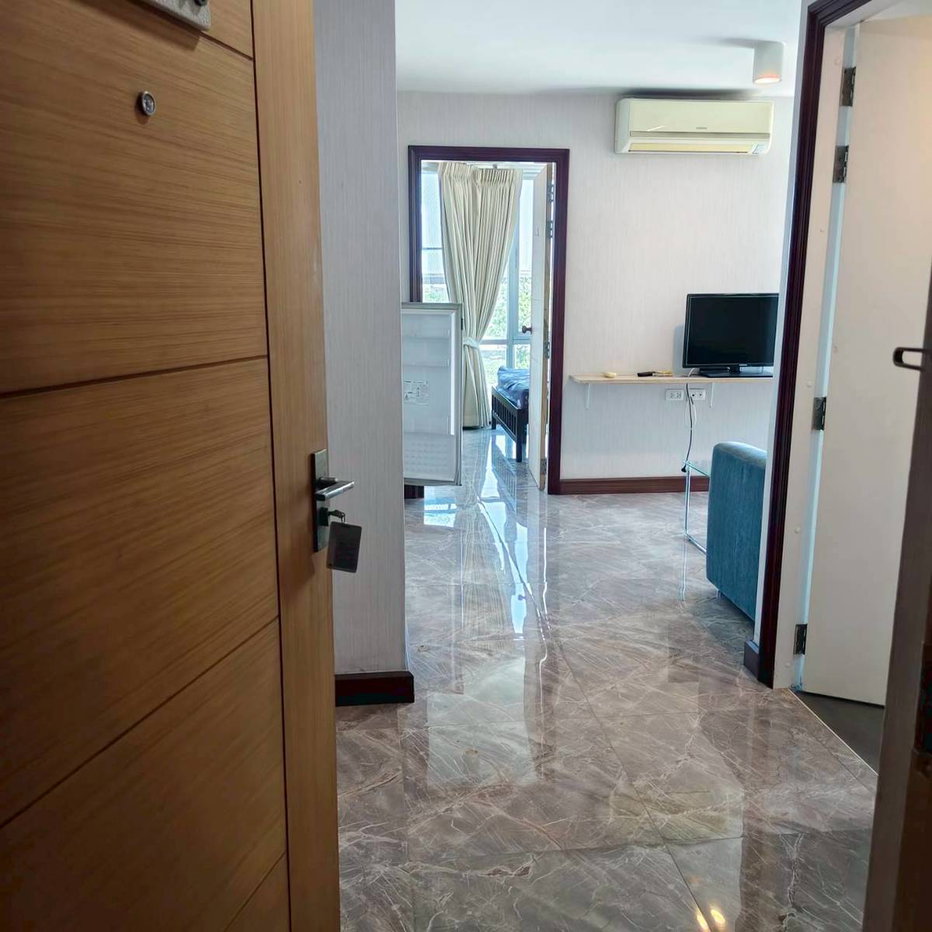 picture Swift condo near Abac for rent - 3/8