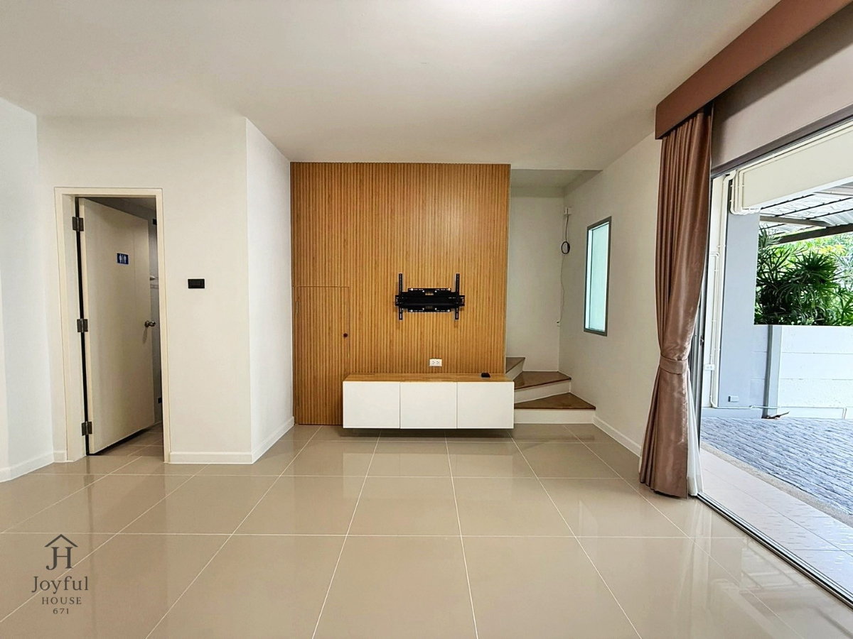 รูป ขายทาวน์โฮม LPN Townville เพิ่มสิน–วัชรพล | รีโนเวทใหม่ พร้อมอยู่ | ประหยัดพลังงานด้วย Solar Cell - รูปที่ 4/35