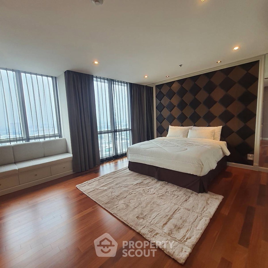 รูป คอนโด 3 ห้องนอน ขนาด 300 ตร.ม. ชั้น 26 ที่ The Fourwings Residence (ID 3157274) - รูปที่ 12/18