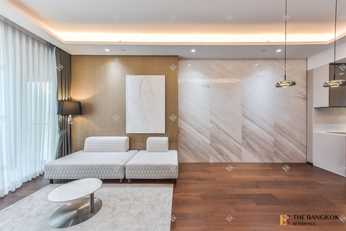 The Estelle Phrom Phong near BTS Phrom Phong Luxurious Design, Elevated Atmosphere