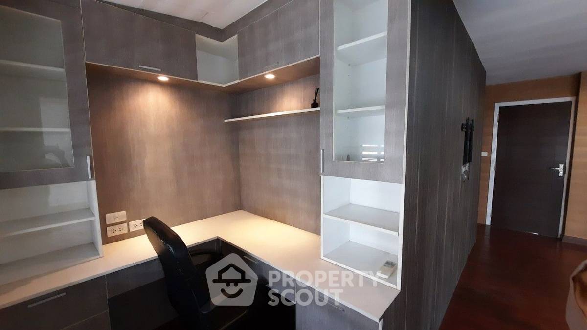 รูป บ้าน 5 ห้องนอน ขนาด 300 ตร.ม. ที่ Varatorn Ville สวนหลวง (ID 1301990) - รูปที่ 10/20